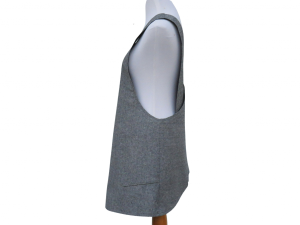 Women's Gray Japanese Cross Back Style Apron side pocket view