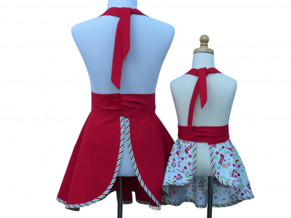 Mother Daughter Christmas Apron Set back view